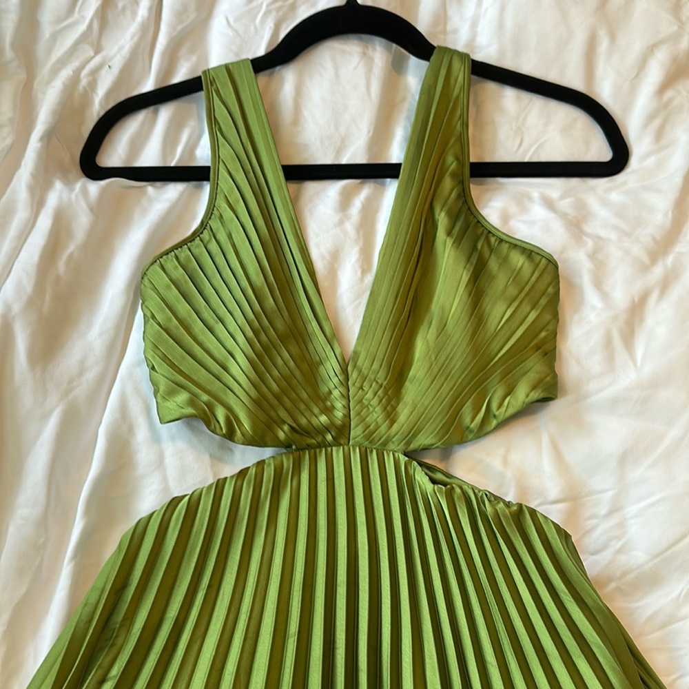 Abercrombie | The A&F Giselle Pleated Cutout Maxi Dress
